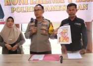 Polisi gelar konferensi pers memastikan video Ulat Bulu yang Viral di Pamekasan Hoaks.(Foto: Syafi'i/KORAN TIMES)